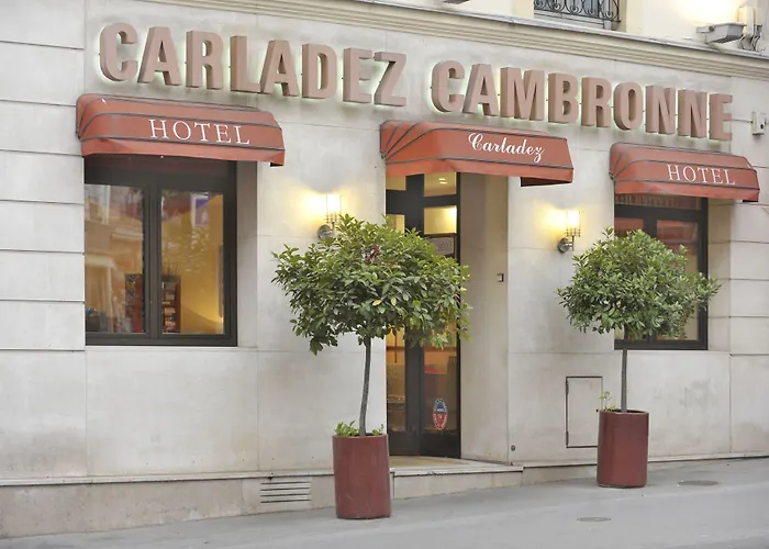 Hotel Carladez Cambronne Parigi